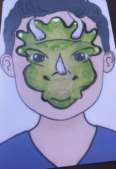 Kinder entertainment Hamburg, Kinderparty, Themenparty, kids birthday, dino party, party planner, kinderschminken, face-painting, 