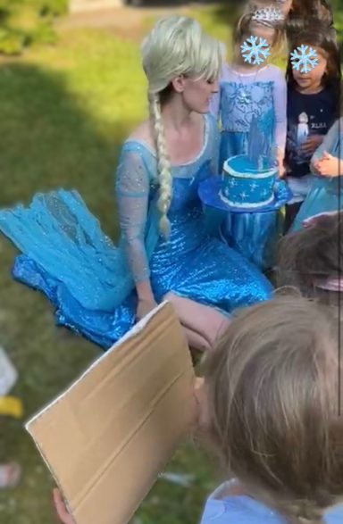 Kinder entertainment Hamburg, Kinderparty, Themenparty, kids birthday, kids birthday idea, party planner, Geburtstagfeiern, Frozen